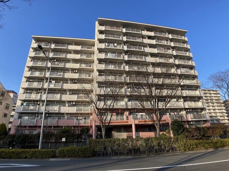 ケヤキ通り北8番館